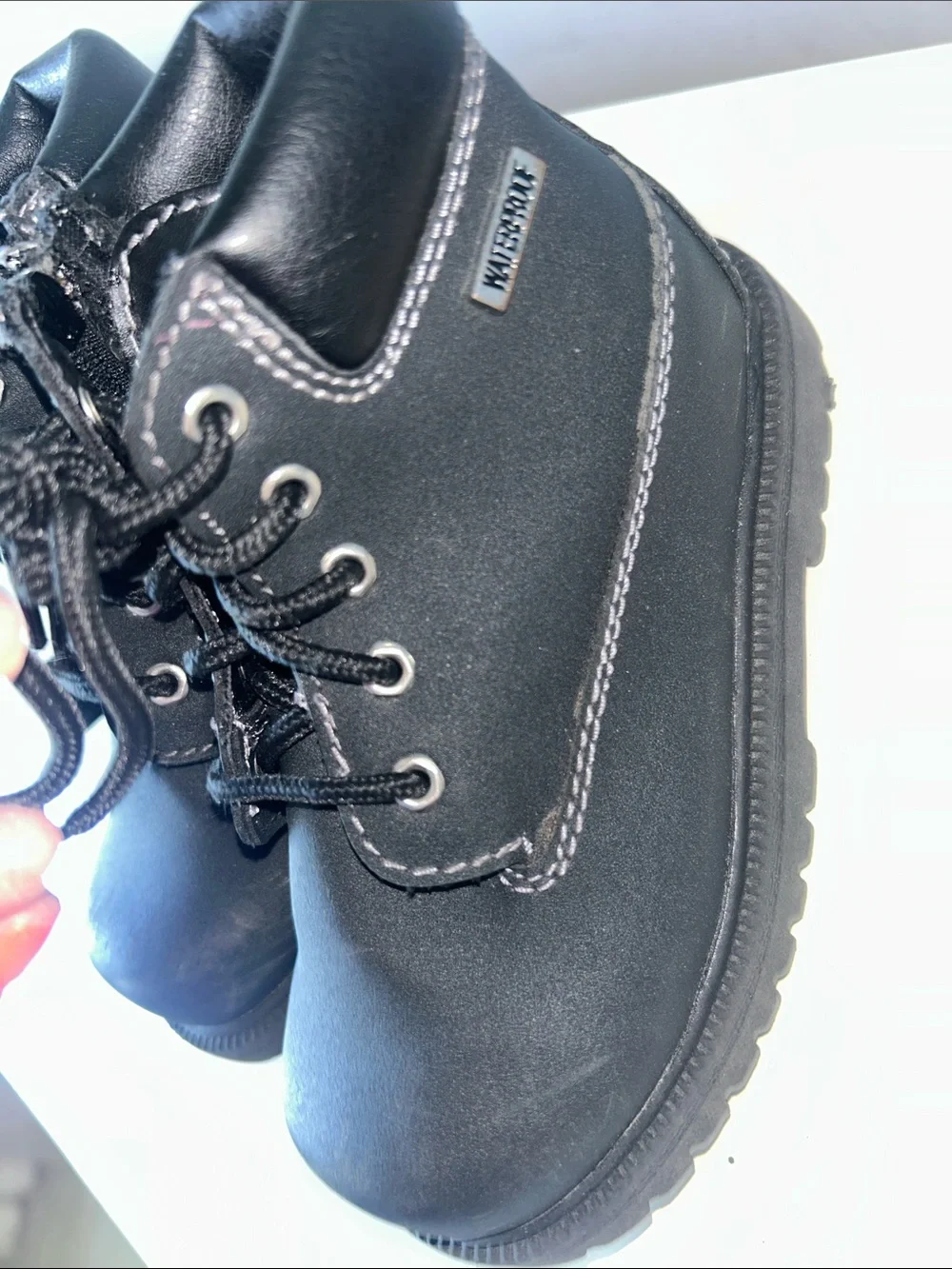 Kids Smart Fit Waterproof Skid Resistance Black Lace-Up Hiking Boots 9.5